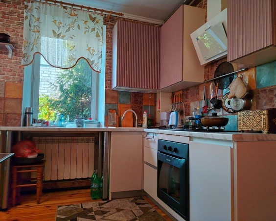 Четырехкомнатная, двухуровневая квартира ул. Некрасова, д. 76