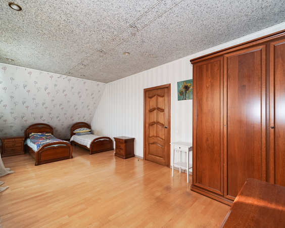 Дом, ул. Васнецова, 37