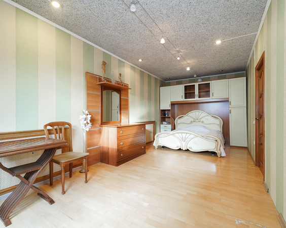 Дом, ул. Васнецова, 37