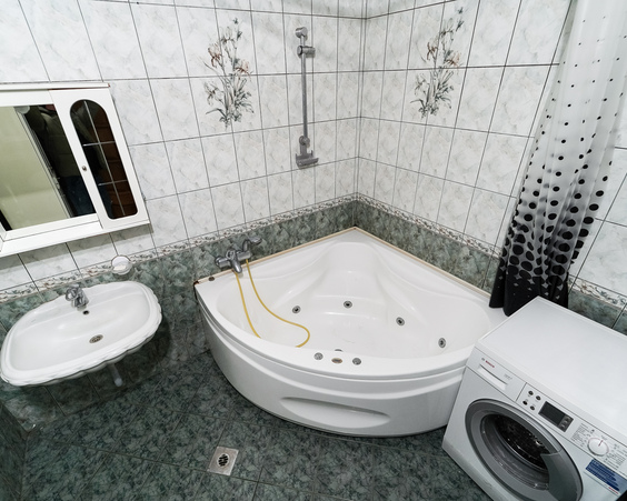 Дом, ул. Васнецова, 37