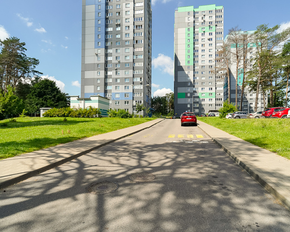 Трехкомнатная квартира г. Минск, ул. Карвата 10А