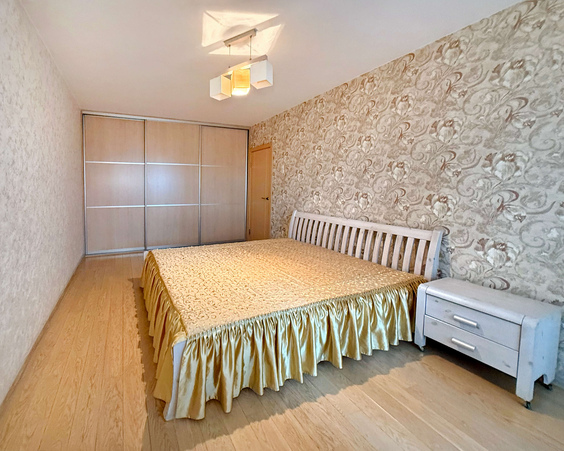 Однокомнатная квартира г. Минск,  ул. Янковского ,9