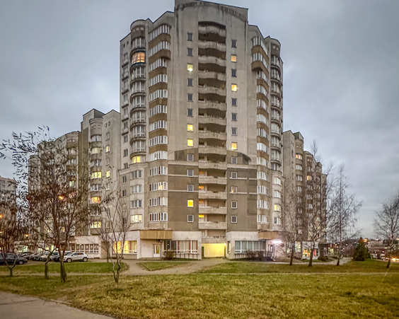 Однокомнатная квартира г. Минск,  ул. Сырокомли, 38