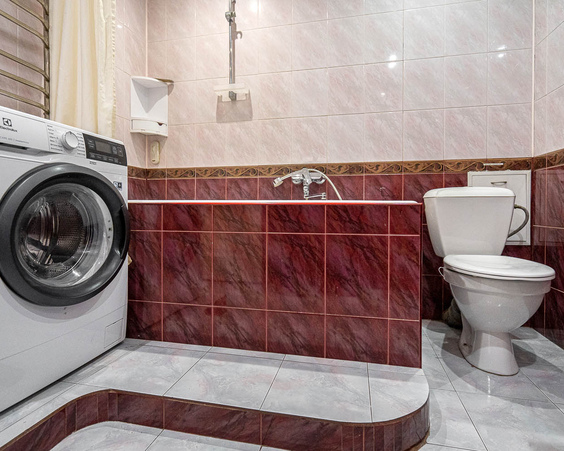 Четырёхкомнатная квартира г. Минск, Ландера, 4