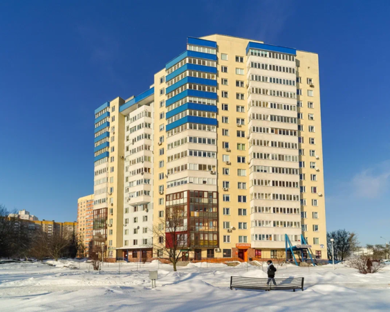 Трехкомнатная квартира в аренду на длительный срок. Жуковского 2