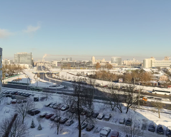 Трехкомнатная квартира в аренду на длительный срок. Жуковского 2