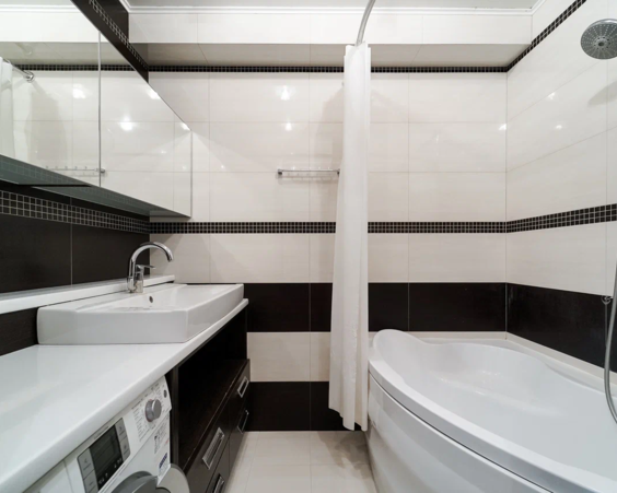 Трехкомнатная квартира в аренду на длительный срок. Жуковского 2