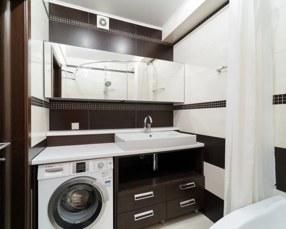 Трехкомнатная квартира в аренду на длительный срок. Жуковского 2