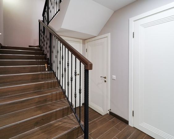 Дома и земельные участки