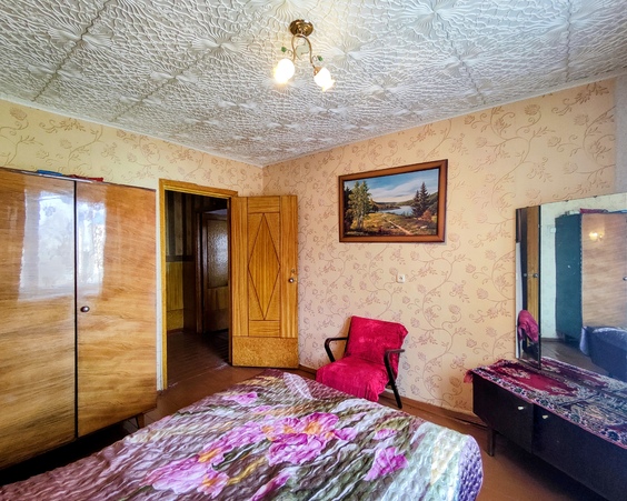 Трехкомнатная квартира гп Старобин, ул Советская, д. 46