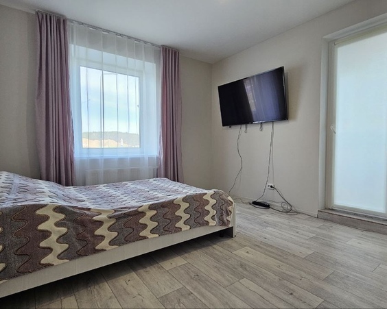 Просторная квартира в Новой Боровой!