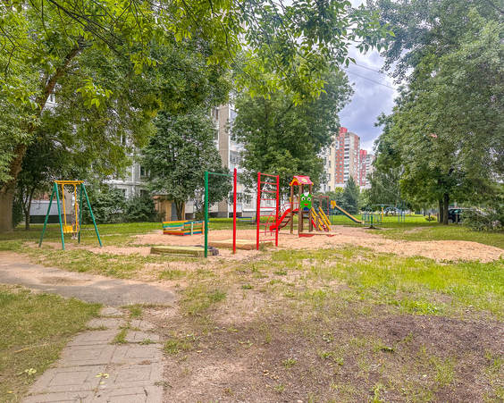 Трехкомнатная квартира г.Минск,  ул. Кунцевщина, 4