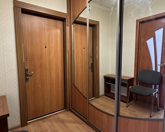 Трехкомнатная квартира аг.Большевик,ул.Армейская,5