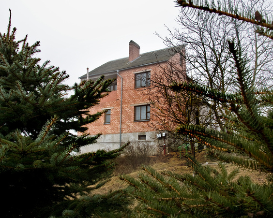 Дома и земельные участки